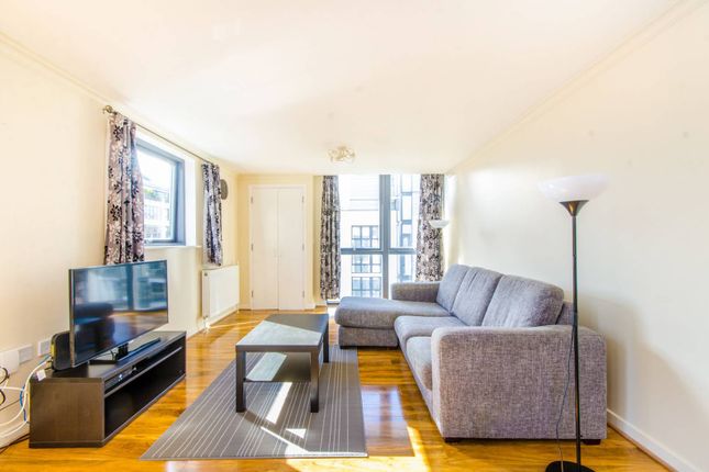 Thumbnail Flat to rent in Canalside Square, Islington, London