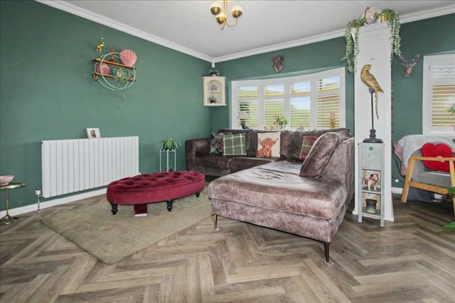 12, Mayflower Road, Nottingham photo 4