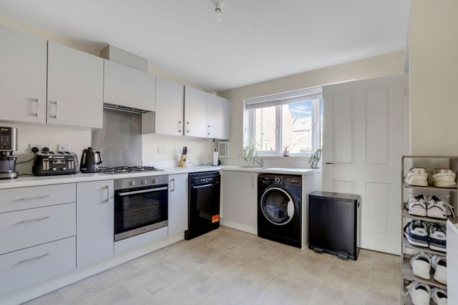 63 Horwood Drive, Nottingham photo 2