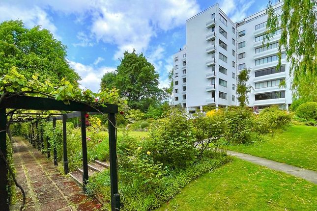 51 Highpoint, North Hill, Highgate photo 4