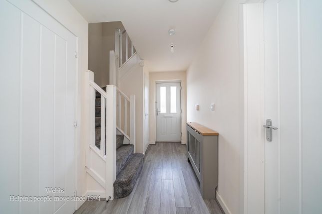 1, Kinglet Way, Cannock photo 3