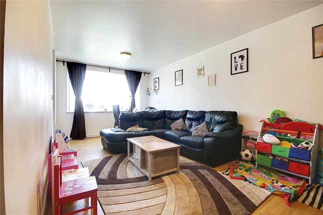 Thumbnail Flat to rent in Enstone Road, Enfield
