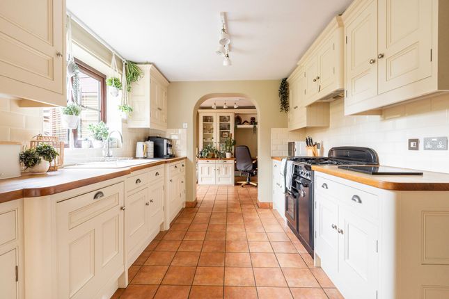 43 Broadland Drive, Norwich photo 4