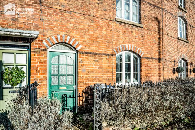 28, London Road, Marlborough photo 2