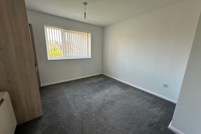 Greenside Court, Eccles photo 2