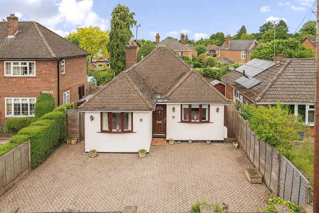 Thumbnail Bungalow for sale in Kings Road, Crowthorne, Berkshire