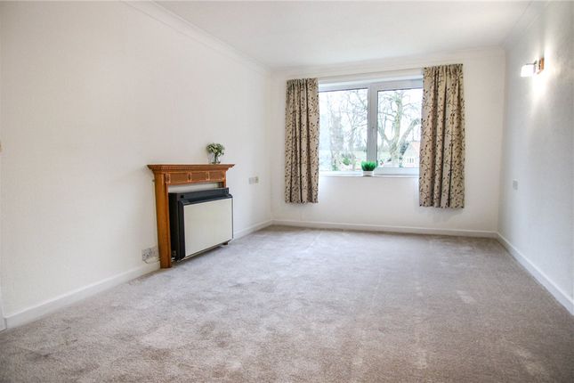 30 Home Paddock House,, Deighton Road, West Yorkshire photo 3