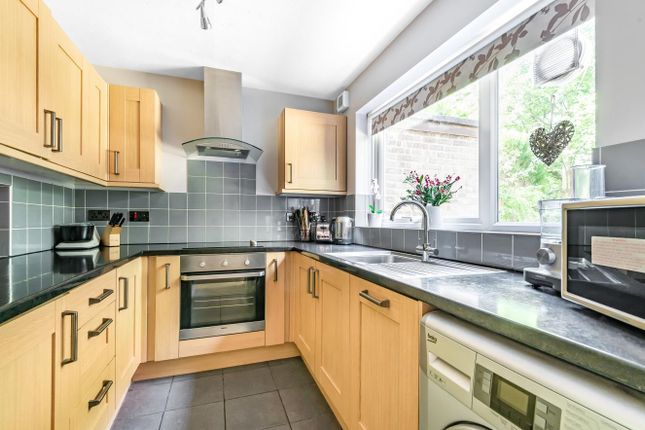 22, Glassonby Walk, Camberley photo 3