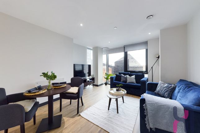 Thumbnail Flat to rent in Strand Plaza, 6 Drury Lane