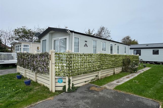 Holiday Home, Atlas Debonair, Coast Road, Rhyl photo 2