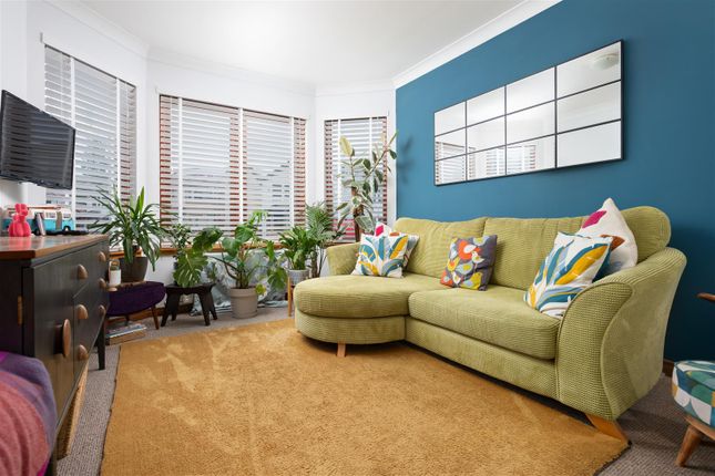 11, Almond Crescent, Perth photo 4
