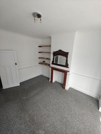 23, Washington Road, Worcester Park photo 4