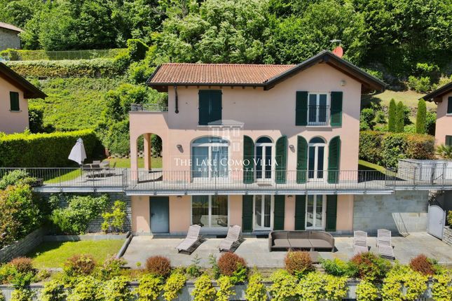 Detached house for sale in Via Belvedere, 17, 22017 Menaggio Co, Italy
