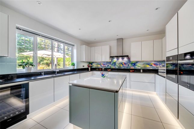 James House, 16A, Hacketts Lane, Pyrford photo 4