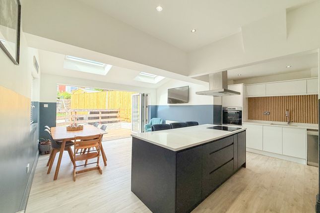 15 Valley Drive, Gateshead photo 2