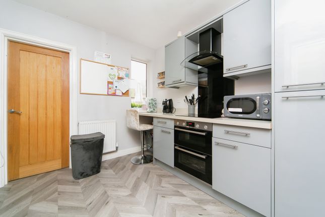 5, School Lane, Chester photo 2