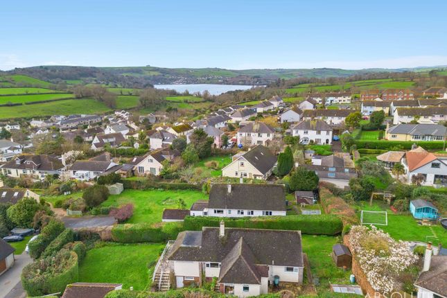 34 Higher Warborough Road, Brixham photo 4