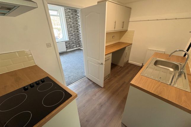 12, Leeds Road, Batley photo 3