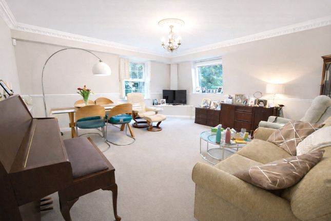 17, Shottermill Park, Haslemere photo 2