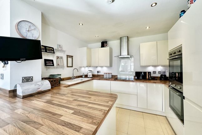 27, Meadowsweet Road, Knutsford photo 4
