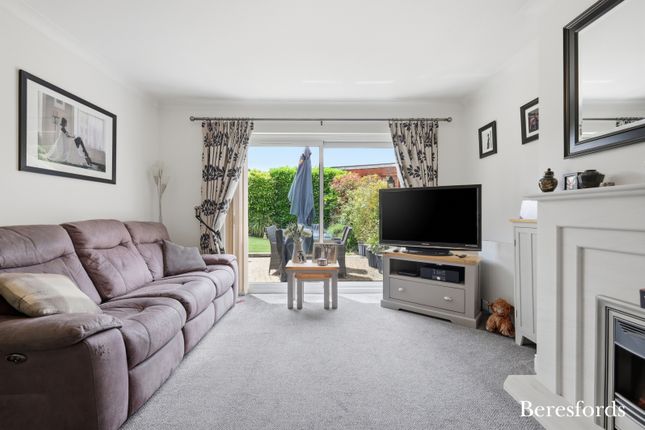 48, Shevon Way, Essex photo 4