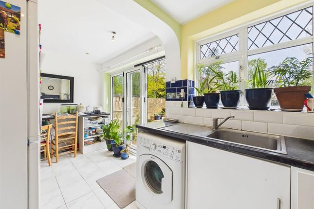 82, Dartmouth Road, Ruislip photo 4