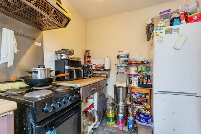 Flat 12, Simmons Court 38-40,, Range Road, Greater Manchester photo 3