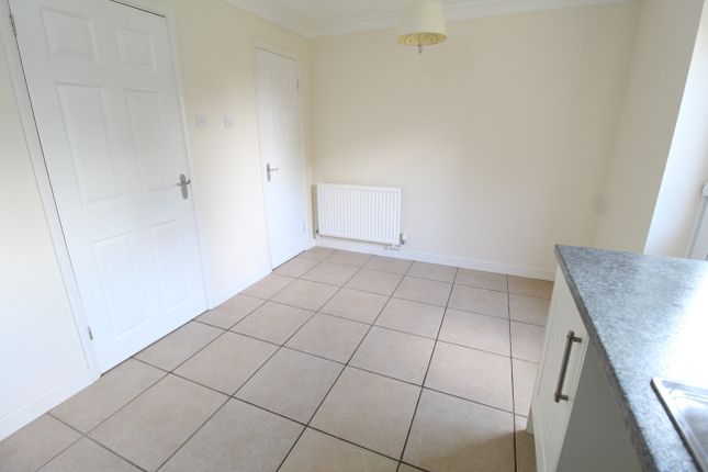 19, Rowan Drive, Bury St Edmunds photo 4
