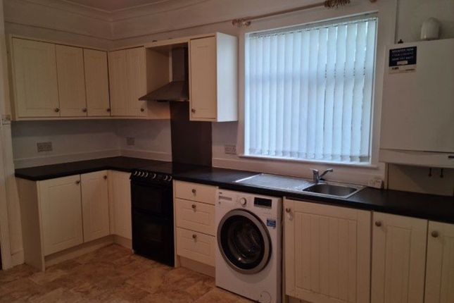 2 bed flat to rent in Chepstow Road, Newport NP19