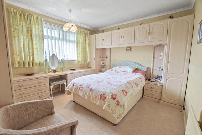 54, Green Hill Road, West Yorkshire photo 5