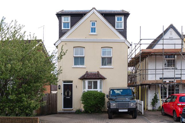 Thumbnail Detached house for sale in Garlands Road, Redhill