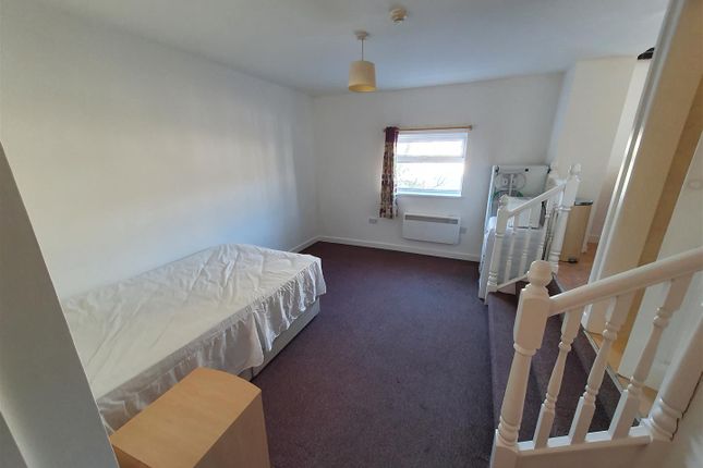 Studio to rent in West Luton Place, Adamsdown, Cardiff