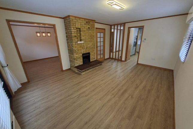 22, Svenskaby, Peterborough photo 2