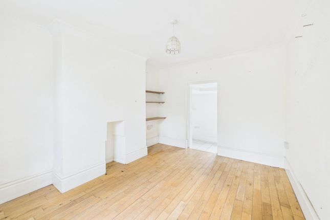 The Brambles, Hyde Lane, Newnham photo 3