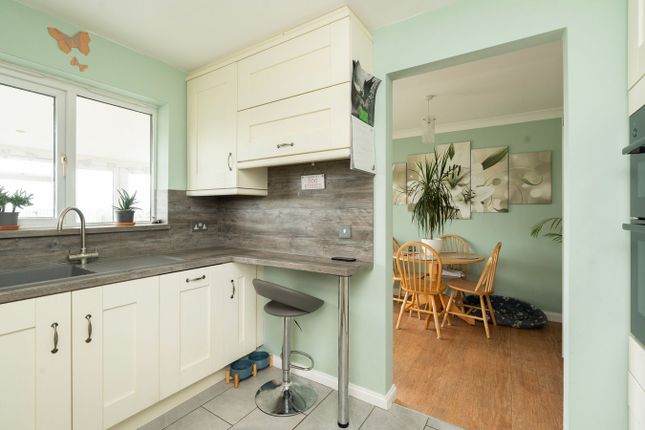 10, Sherbourne Close, Boston photo 4
