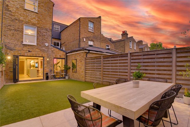 27, Grandison Road, London photo 4