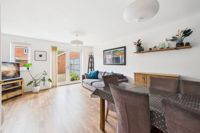 8, Highgrove Walk, Weston-Super-Mare photo 2