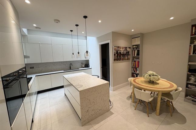 Flat 1, 21, Stoneways, Tenterden Grove, London photo 2