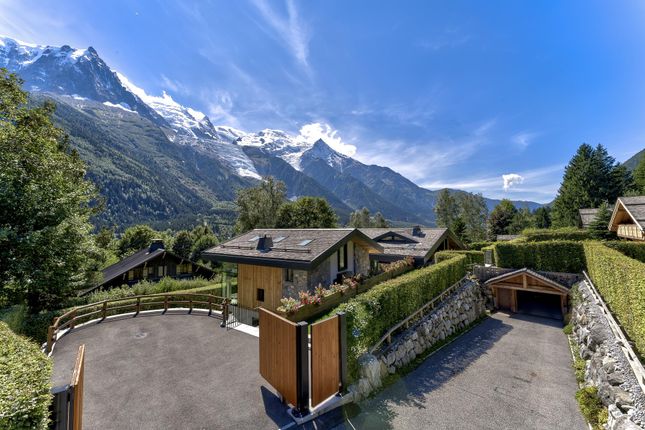 Chalet for sale in Chamonix, Haute-Savoie, Rhône-Alpes, France