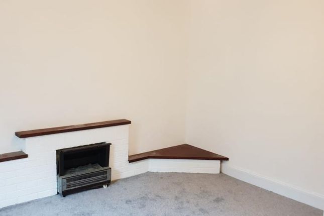 Thumbnail Flat to rent in Provost Road, Dundee