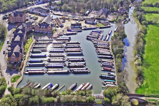 1 Brindley Court, Braunston, Northamptonshire photo 2