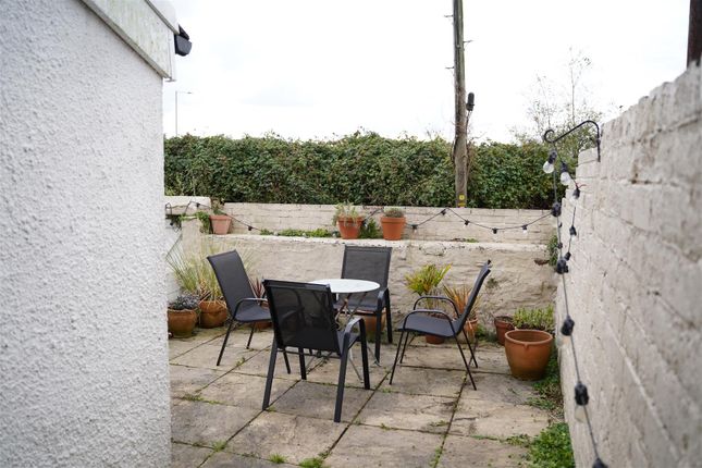 27, Albert Street, Llanelli photo 4