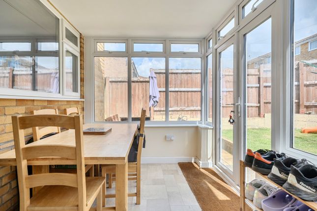 64, Monks Dale, Somerset photo 3