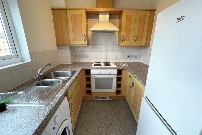 70, White Star Place, Hampshire photo 4