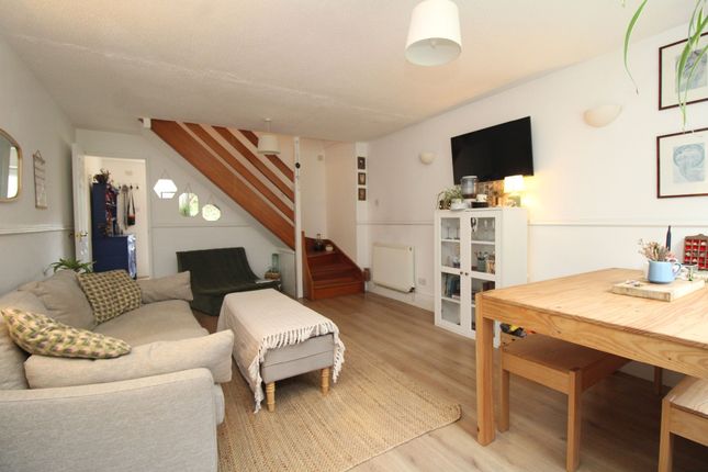 24 Furness Close, Paignton photo 2