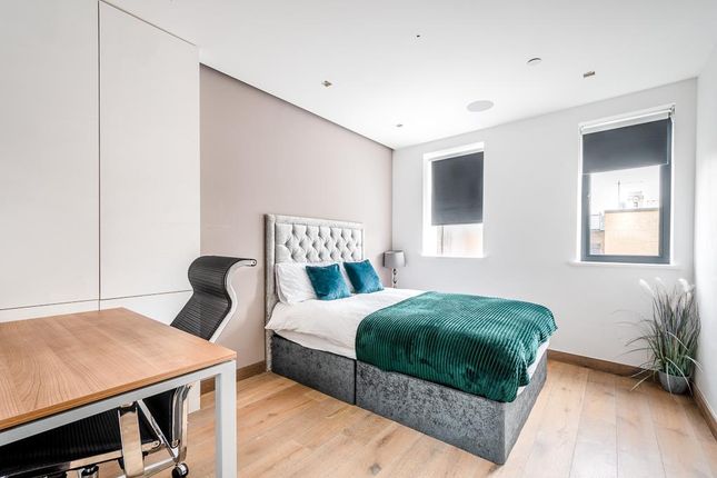 Flat to rent in Hoxton Square, Shoreditch