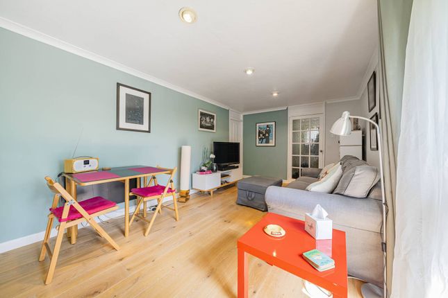 Thumbnail Flat to rent in St Anns Hill, Wandsworth, London