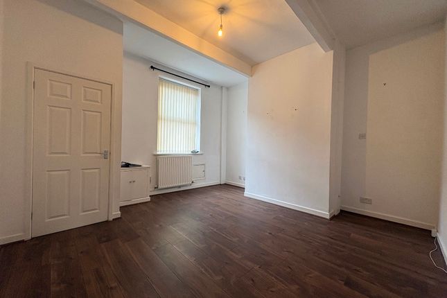162 Wood Street, Bury photo 2