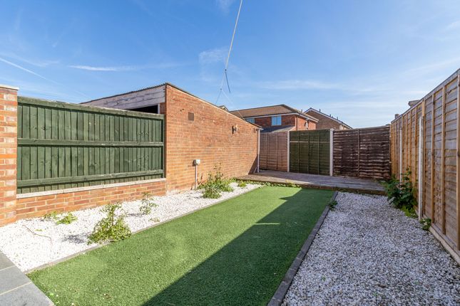 21 Green Farm Gardens, Portsmouth photo 4