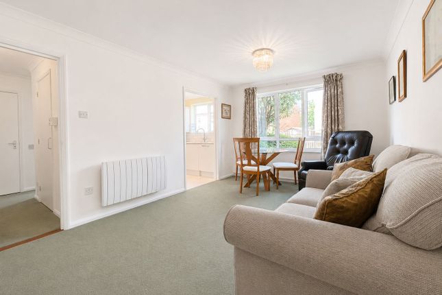 Maldon Court, Maldon Road, Colchester photo 4